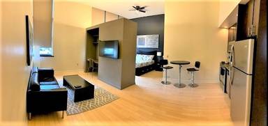 Main picture of 909 Green St