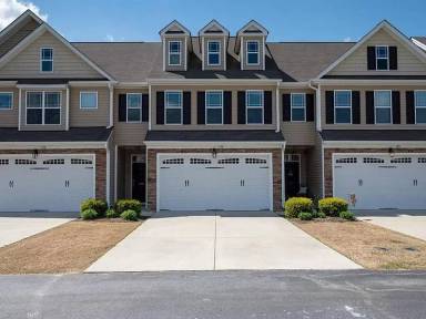 Main picture of 130 Wembley Dr