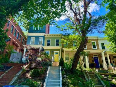 Main picture of 55 Todd Pl NE