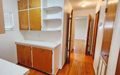 Main picture of 1901 6th St W