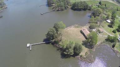 Main picture of 303 Robs Rd