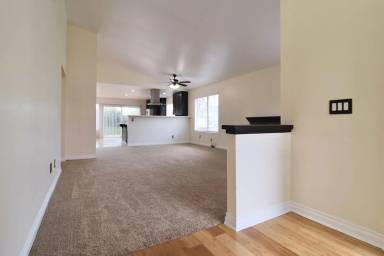 Main picture of 290 Calle Tamega