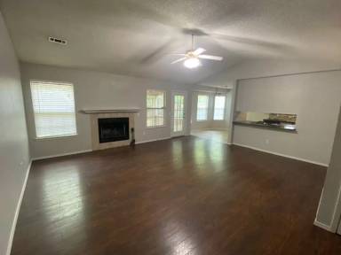 Main picture of 3194 W Parkway Dr