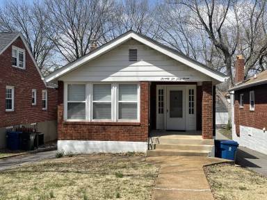 Main picture of 7667 Lindbergh Dr
