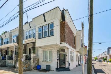 Main picture of 2626 W Master St