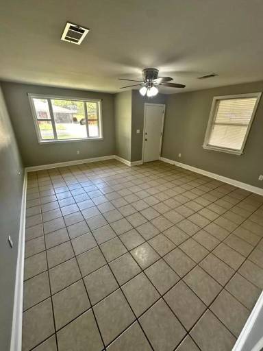 Main picture of 300 Maple St