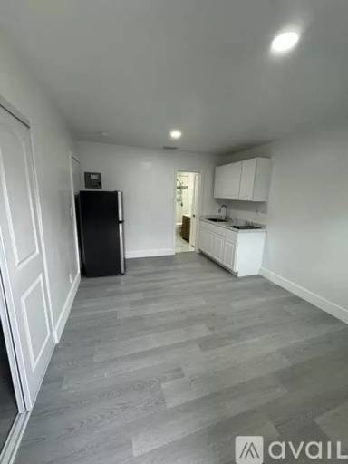 Main picture of 227 NE 18th Ave