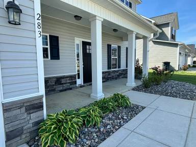 Main picture of 283 Crossroads Store Dr