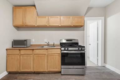 Main picture of 602 Mendota St