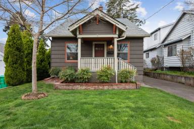 Main picture of 4911 SE 48th Ave