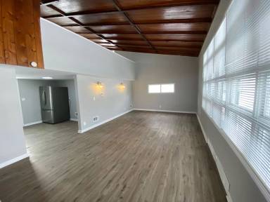 Main picture of 4619 Saratoga St