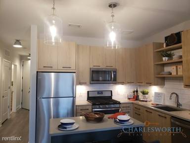 Main picture of 732 Boulevard SE