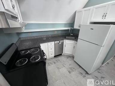 Main picture of 410 N State St