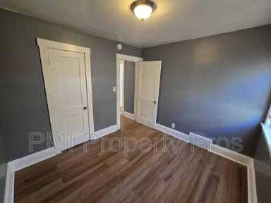 Main picture of 3371B N Richards St