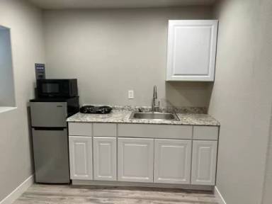 Main picture of 705 S Prospect St