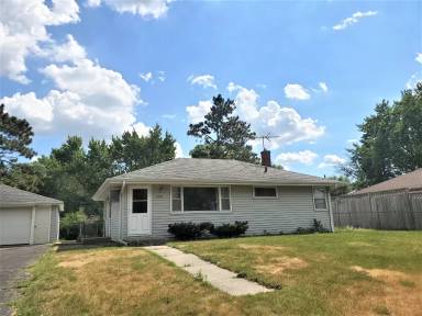 Main picture of 1510 Sherren Ave E