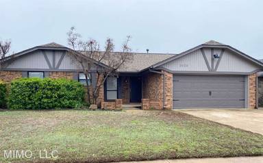 Main picture of 3124 S David Dr