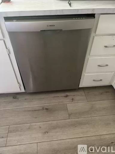 Main picture of 5454 Blaine Ave SE
