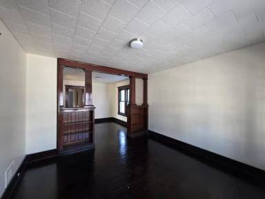 Main picture of 14 Eckhert St