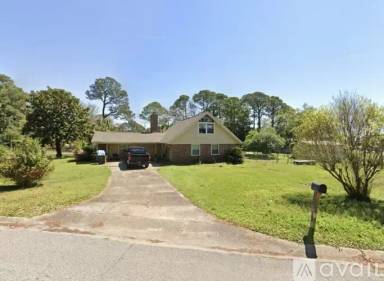 Main picture of 101 Driftwood Ave SW