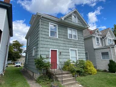 Main picture of 289 E 18th Ave