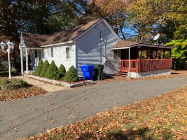 Main picture of 772 Goodwin St
