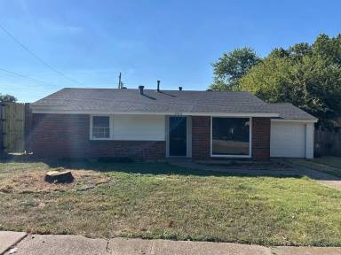 Main picture of 1414 Harmon Ter