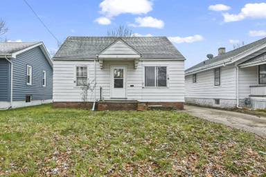Main picture of 1315 E Johns Ave