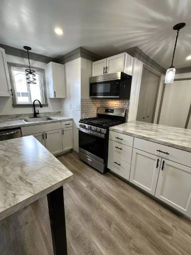 Main picture of 24 Manchester Ave