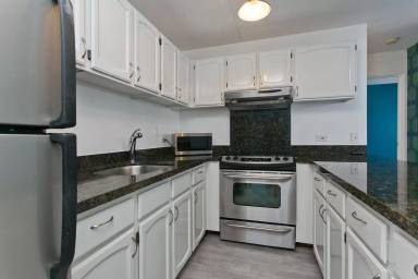 Main picture of Iolani Regent