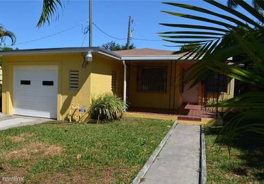 Main picture of 2411 SW 9th Ave