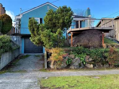 Main picture of 3409 36th Ave SW