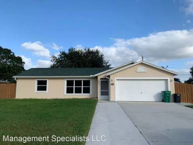 Main picture of 195 SW Ridgecrest Dr