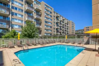 Main picture of Potomac Place Tower