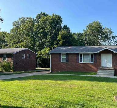 Main picture of 549 Maplewood Ln