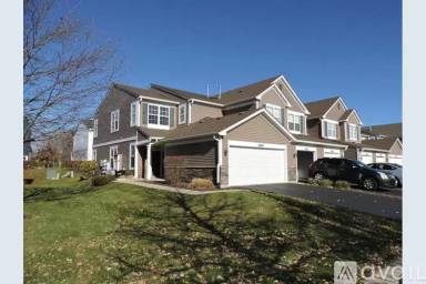 Main picture of 2452 Golf Ridge Cir