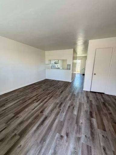 Main picture of 7525 Pacific Ave