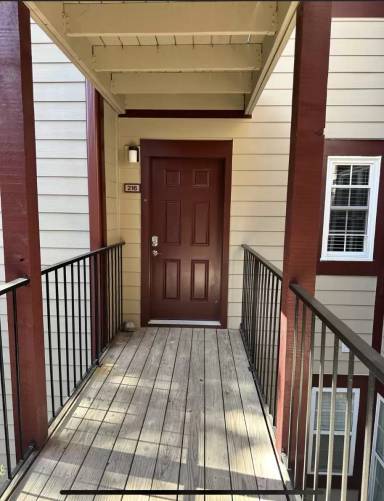 Main picture of 216 Saint Andrews Ct