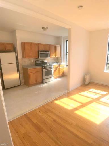 Main picture of 569 W 171st St