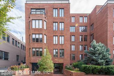 Main picture of 1045 31st St NW