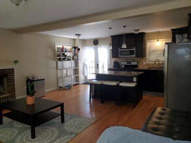 Main picture of 30 Grattan St