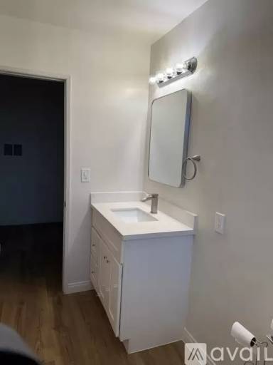 Main picture of 11360 Culver Blvd