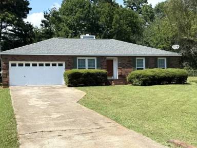 Main picture of 111 Scarlet Oak Cir