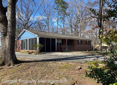 Main picture of 148 Woodridge Cir