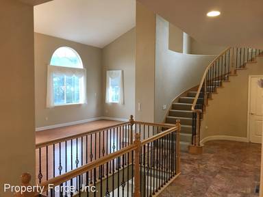 Main picture of 63 Viola St