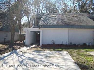 Main picture of 1204 Bayshore Dr N