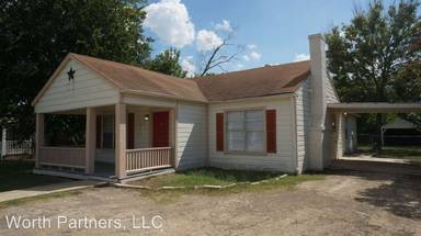 Main picture of 602 Montclair Ave