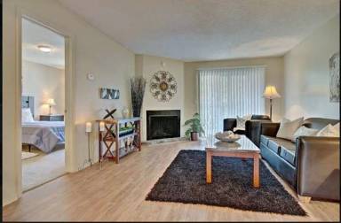 Main picture of 2401-27 E 55th Pl