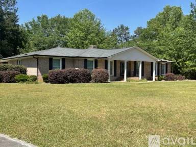 Main picture of 150 Ballard Dr