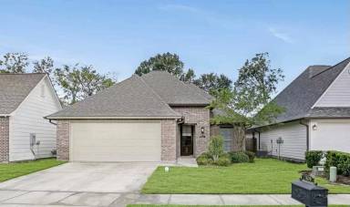 Main picture of 17639 Doc Bar Ave